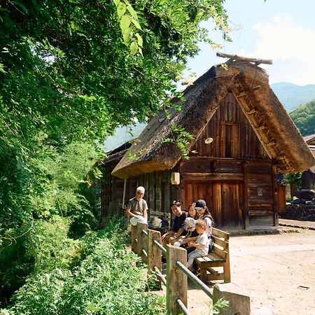 Отель Fav Lux Hida Takayama Такаяма Экстерьер фото